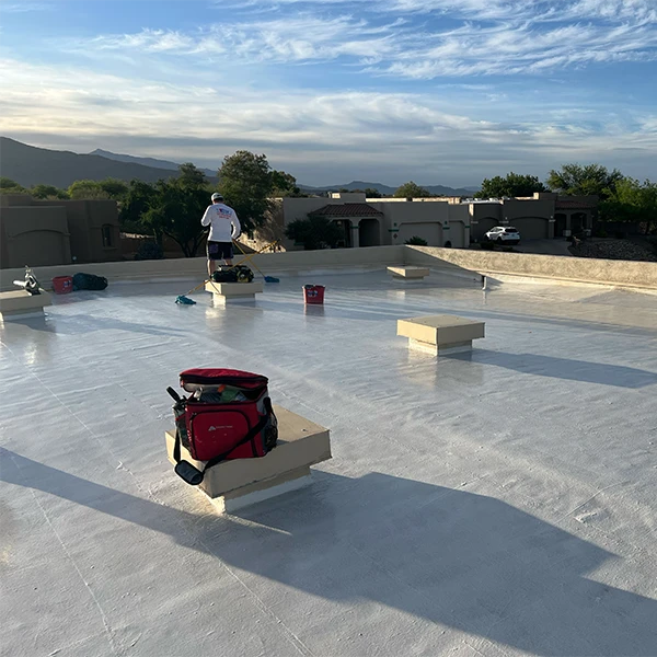 flat roof contractor in tucson